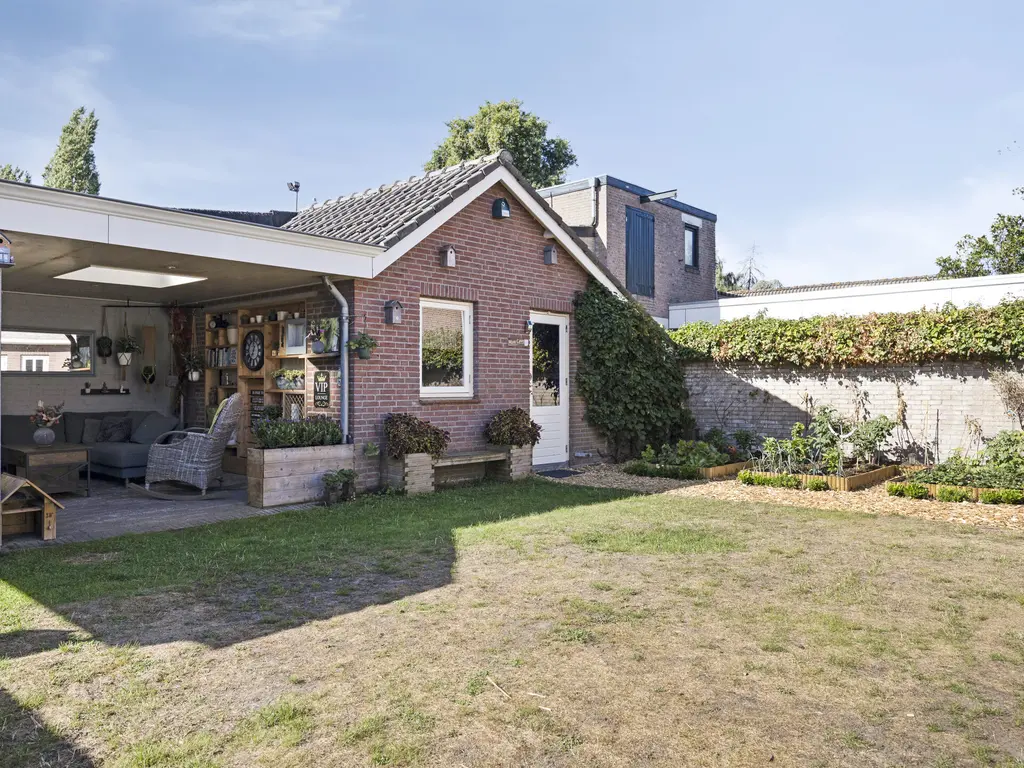 Erasstraat 18A, KAATSHEUVEL