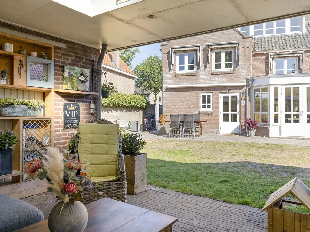 Erasstraat 18A, KAATSHEUVEL