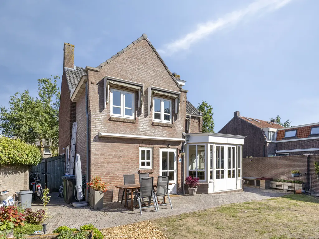 Erasstraat 18A, KAATSHEUVEL