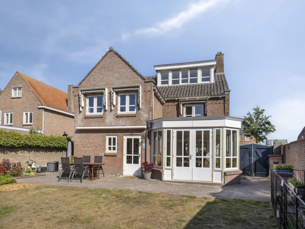 Erasstraat 18A, KAATSHEUVEL