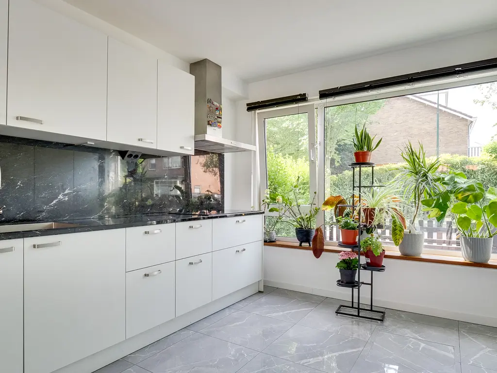 Nyeveltstraat 23, DE MEERN