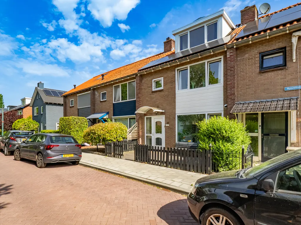 Nyeveltstraat 23, DE MEERN
