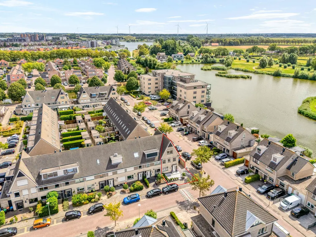 Bezeel 40, RHOON
