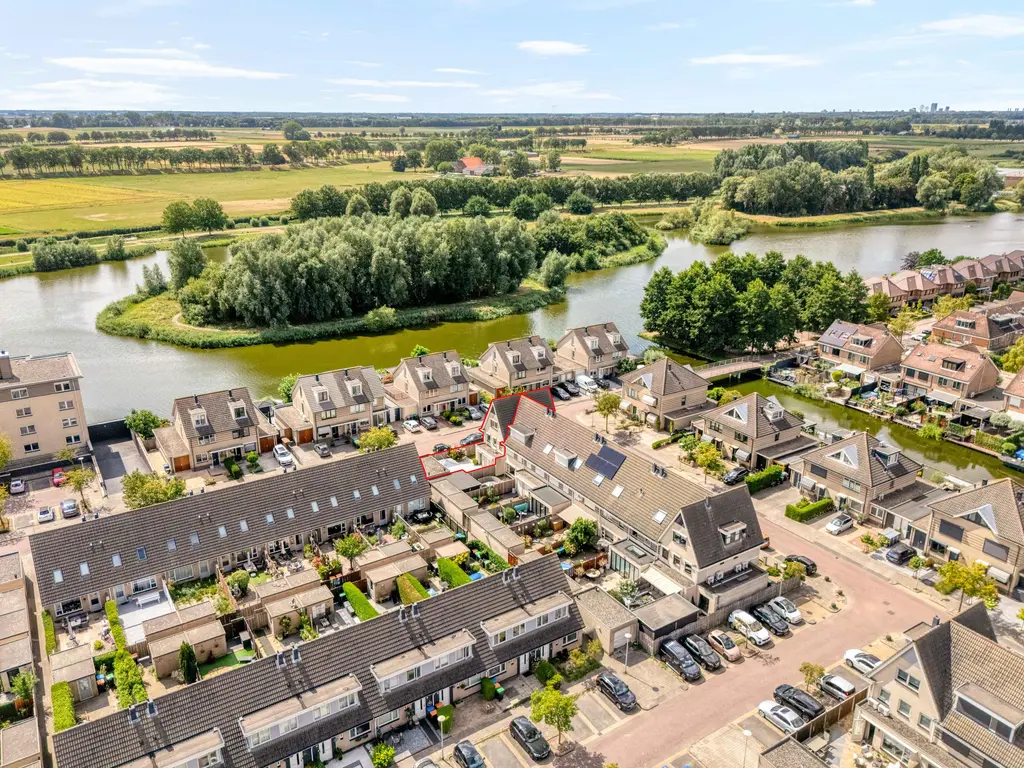 Bezeel 40, RHOON