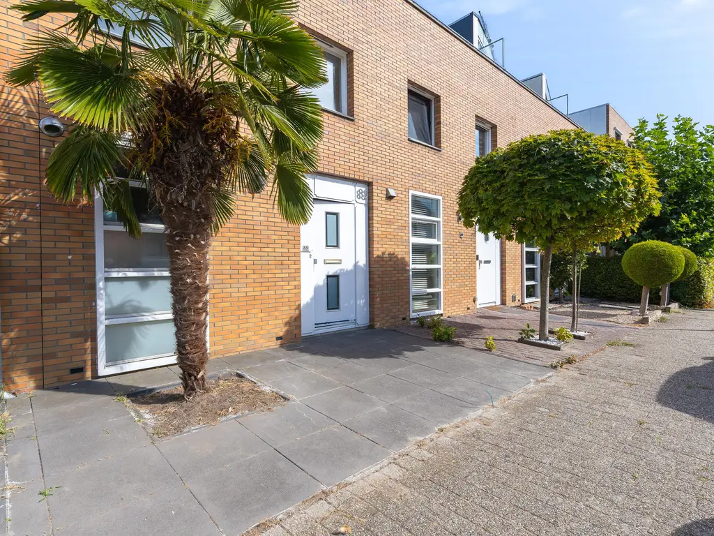 Han Hoekstrahof 88, HOORN