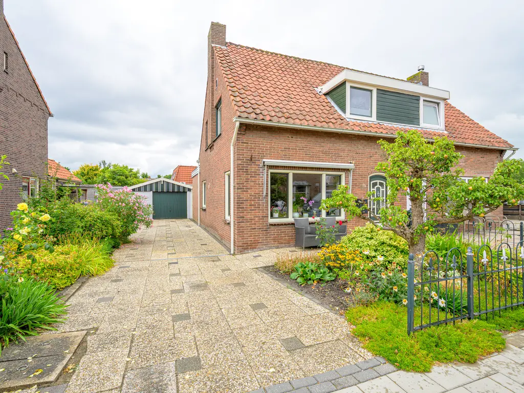 St.Laurentiusstraat 21, HOOGKARSPEL