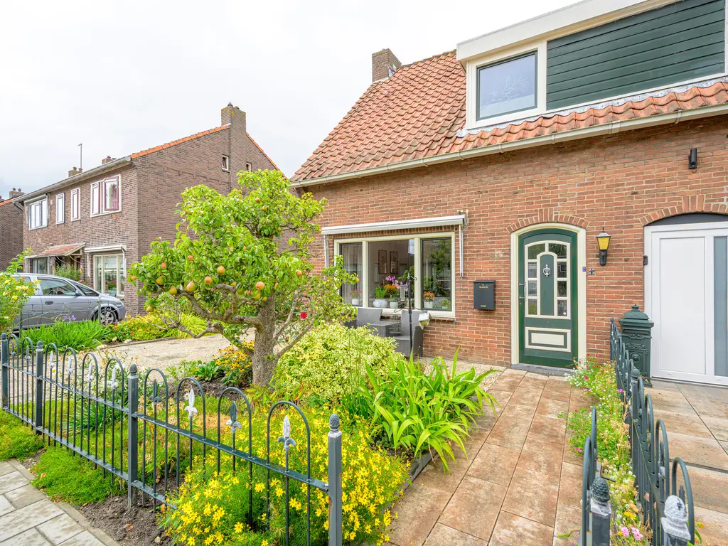 St.Laurentiusstraat 21, HOOGKARSPEL