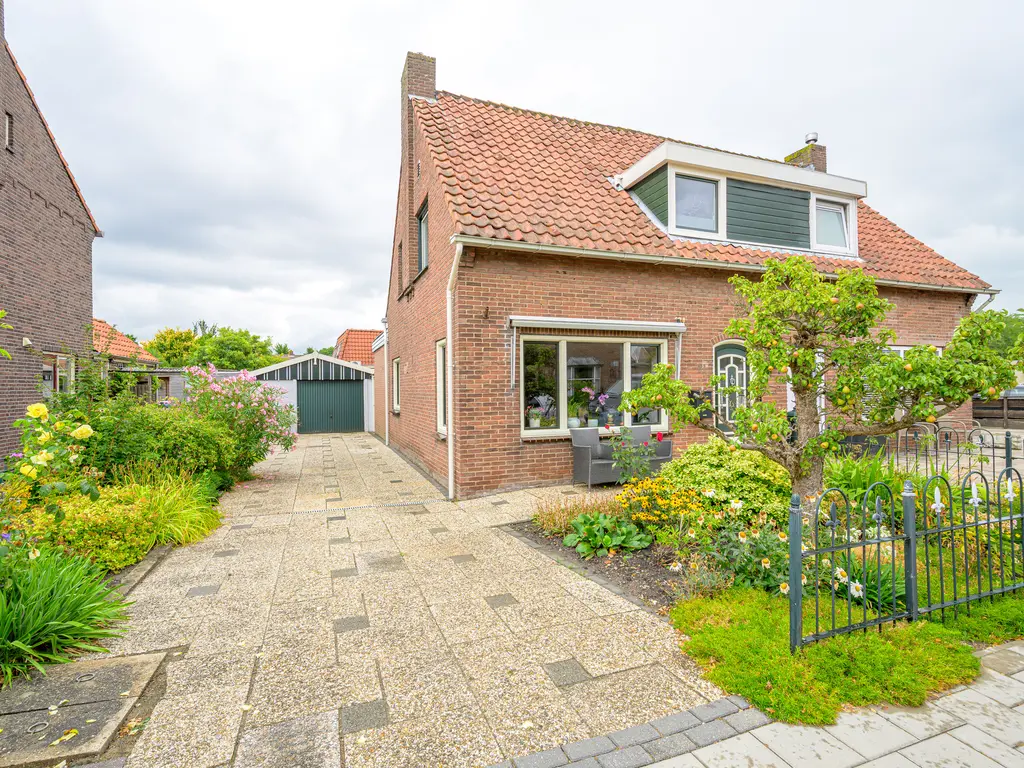 St.Laurentiusstraat 21, HOOGKARSPEL