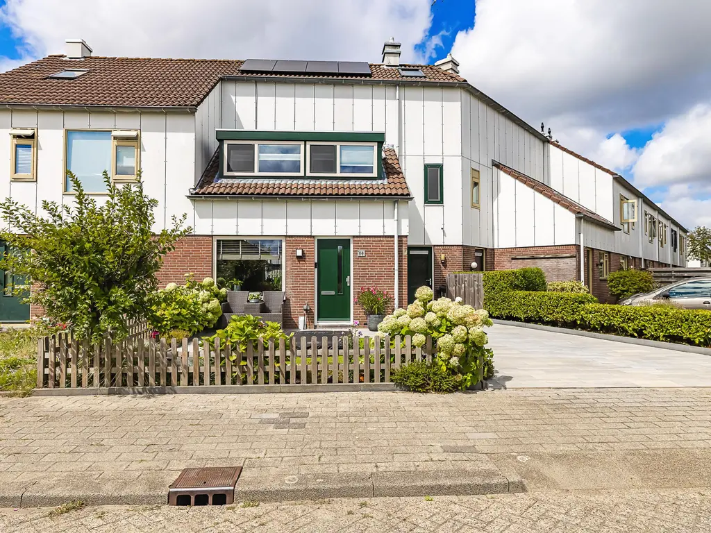 Puttersbos 64, HOOFDDORP