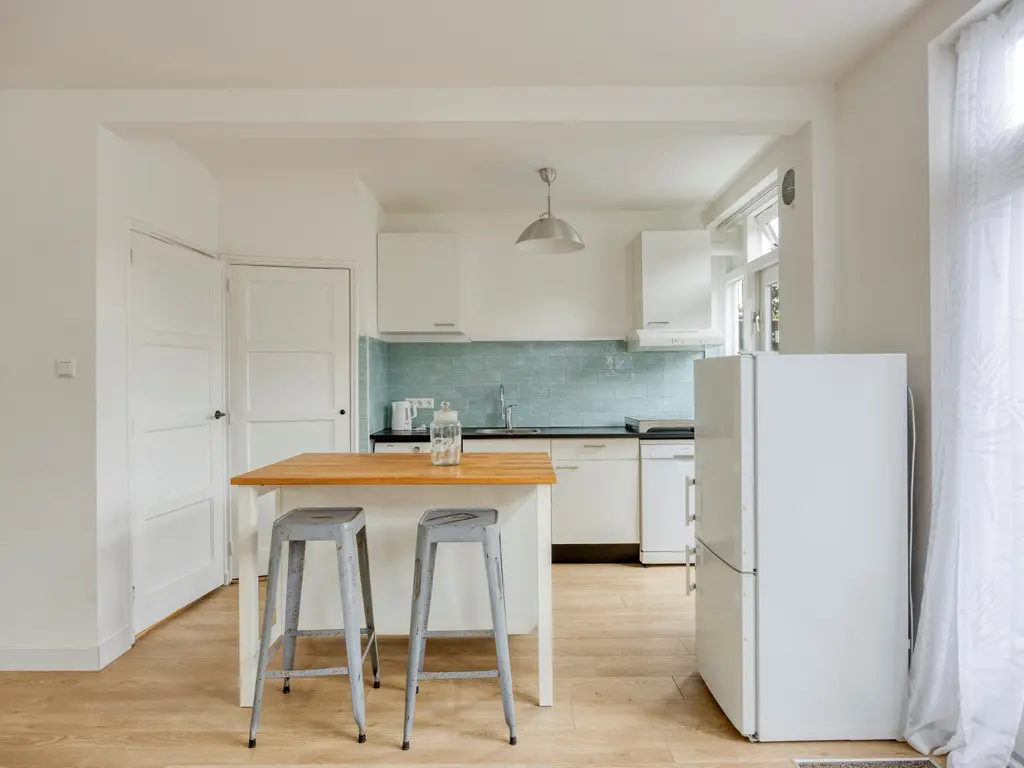 Kastanjelaan 27, Leiderdorp