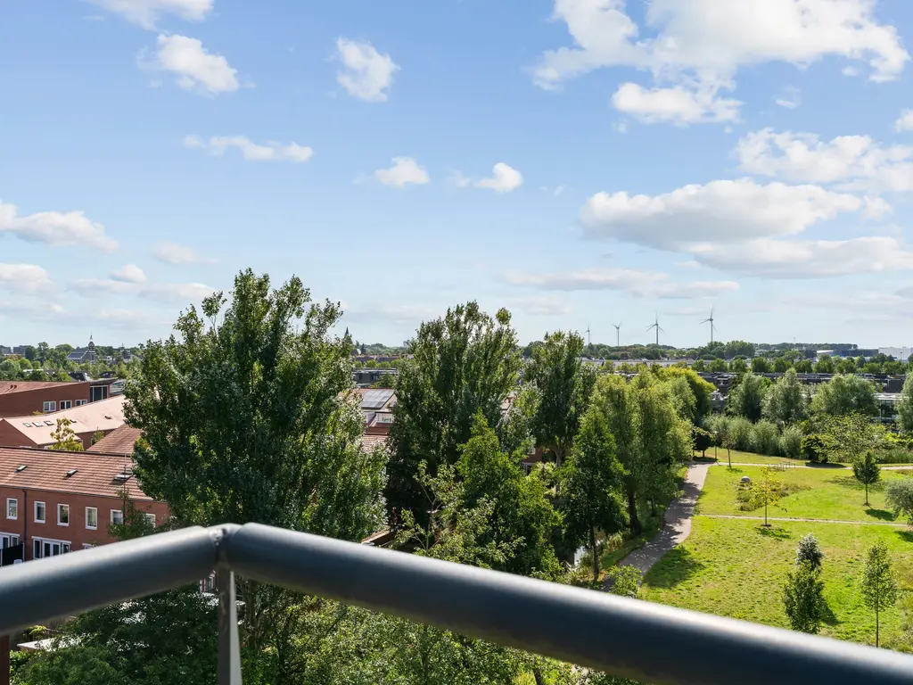 Julius Caesarlaan 98, Leiden