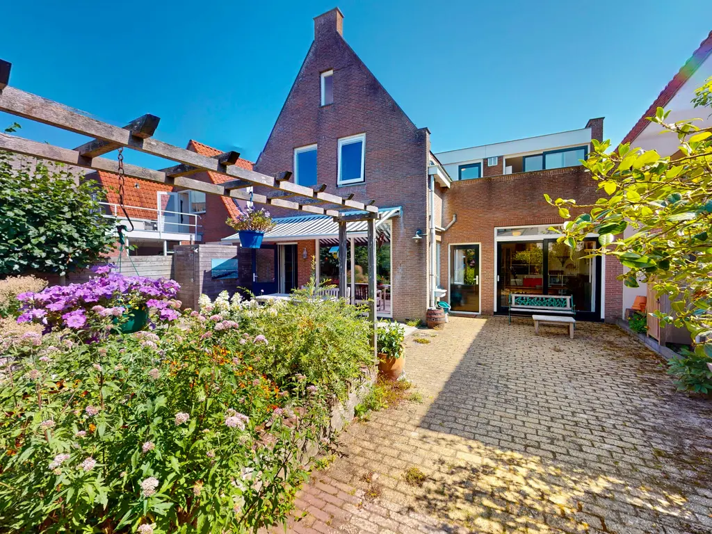 Breedstraat 22, ENKHUIZEN
