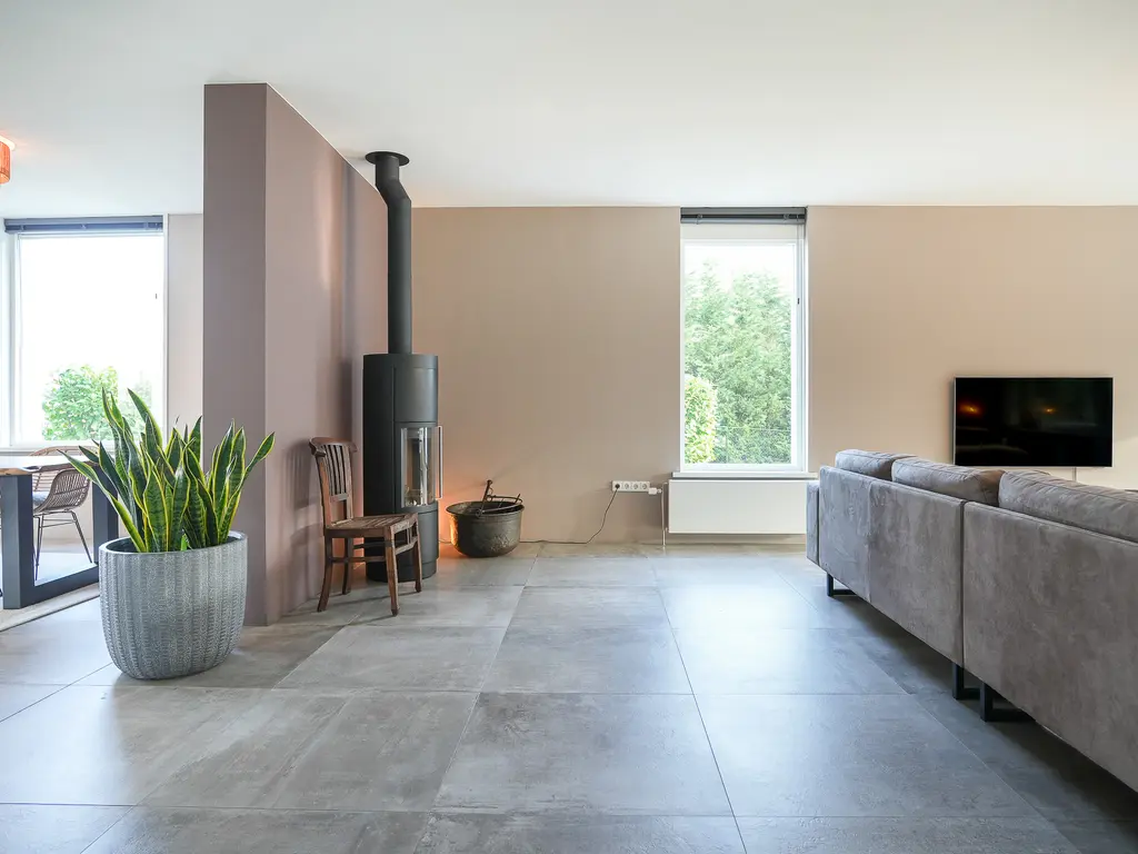 Onder de Bos 103, HULSHORST