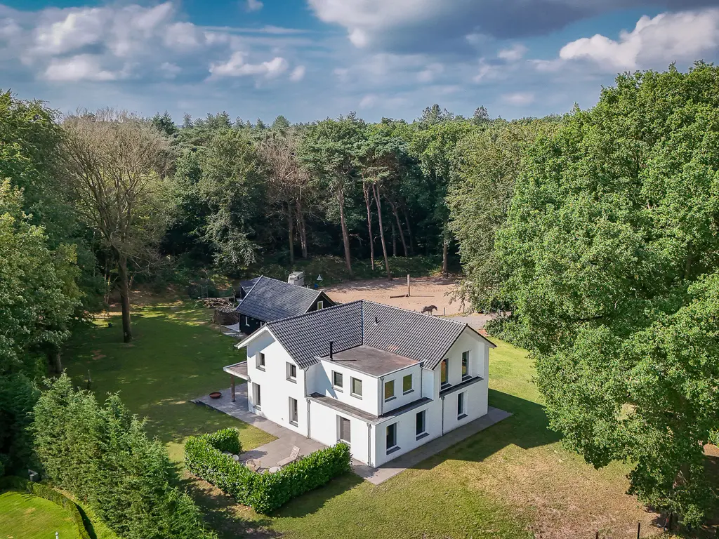 Onder de Bos 103, HULSHORST