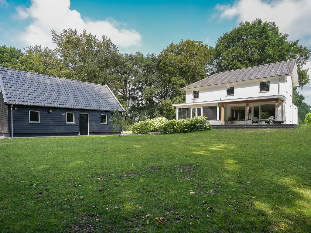 Onder de Bos 103, HULSHORST