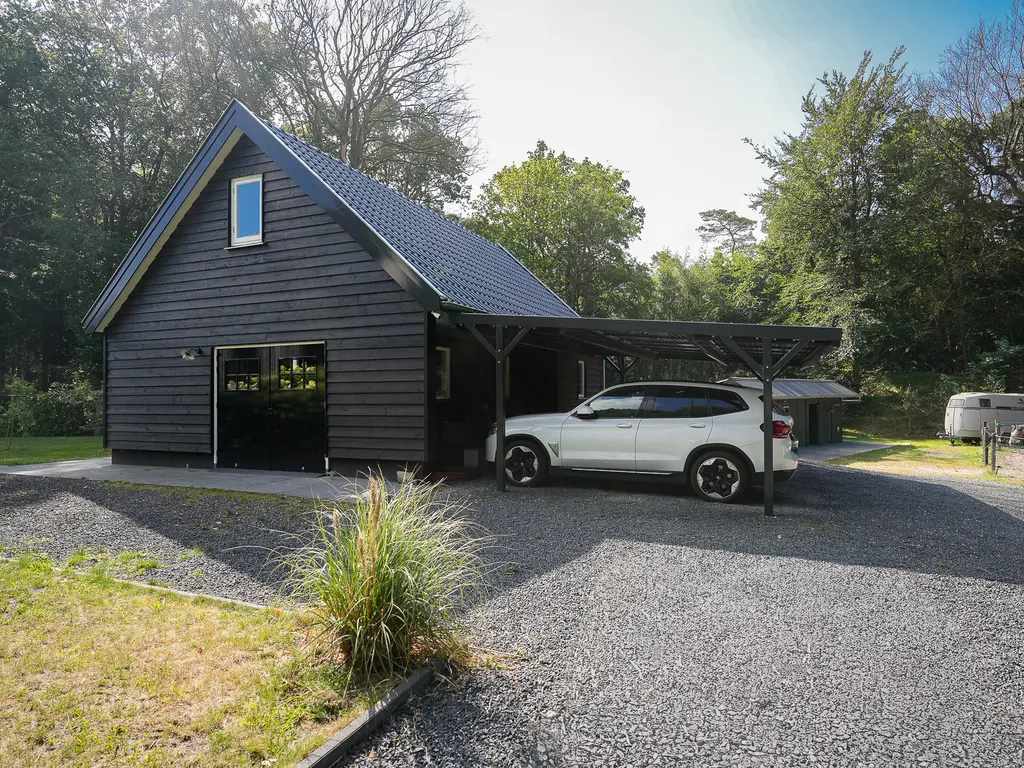 Onder de Bos 103, HULSHORST