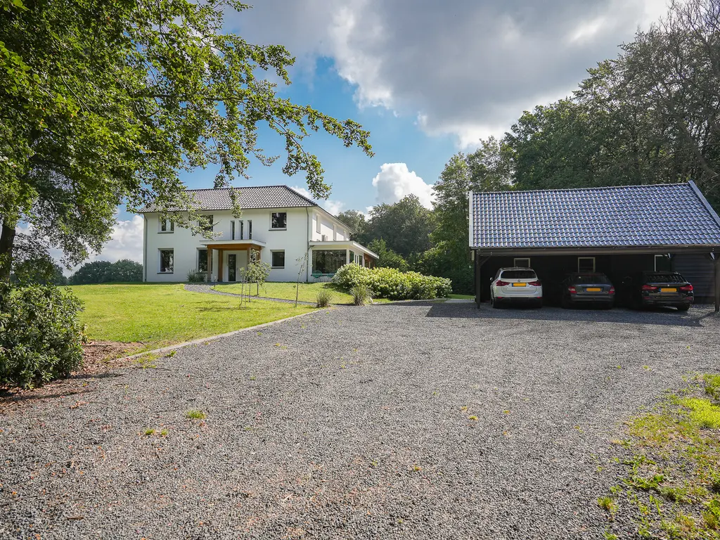 Onder de Bos 103, HULSHORST