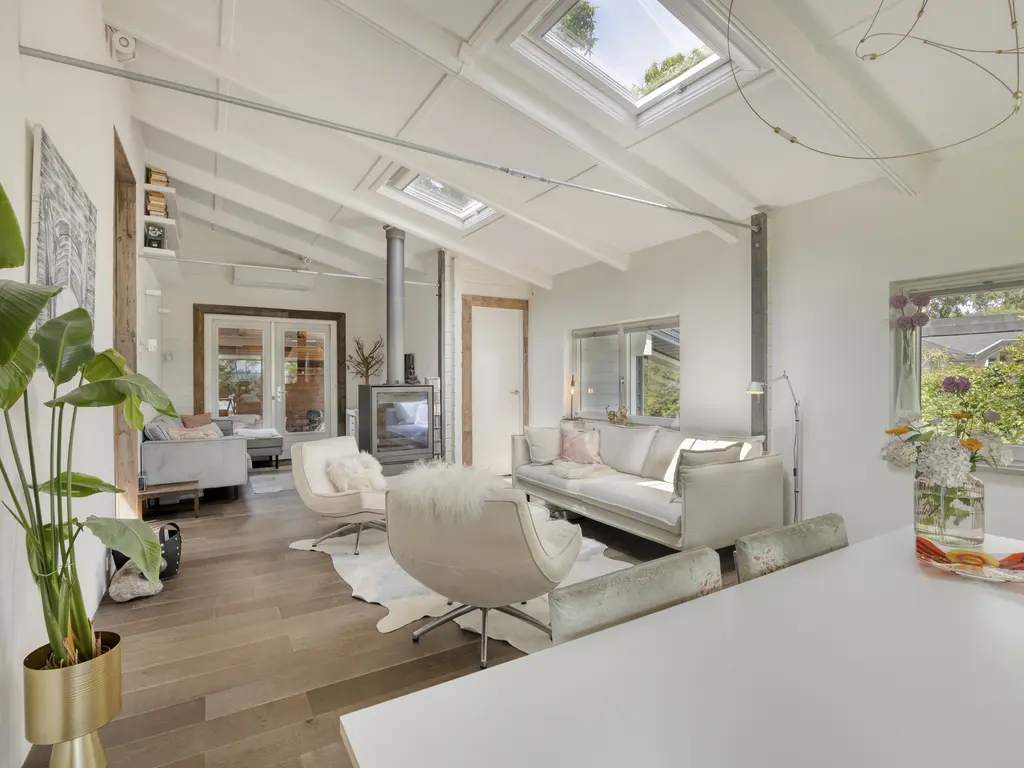 De Stille Wille 319, OOST WEST EN MIDDELBEERS