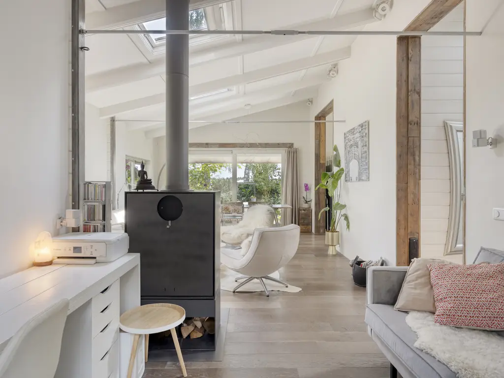 De Stille Wille 319, OOST WEST EN MIDDELBEERS