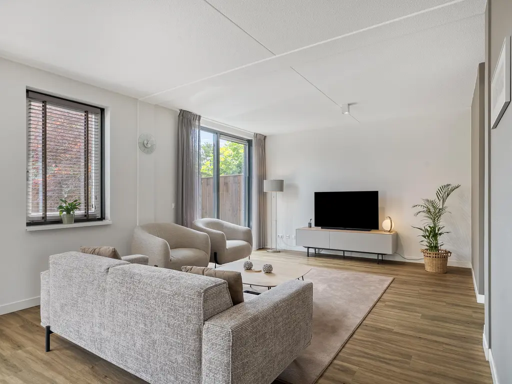 Bevershof 8, BARENDRECHT
