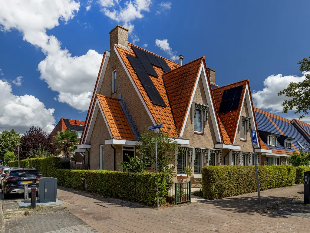 Riedermeet 26, BARENDRECHT
