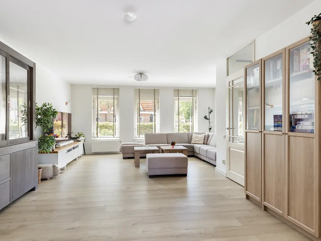Riedermeet 26, BARENDRECHT