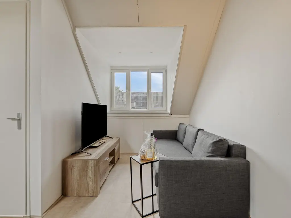 Asta Elstakstraat 6, ROTTERDAM