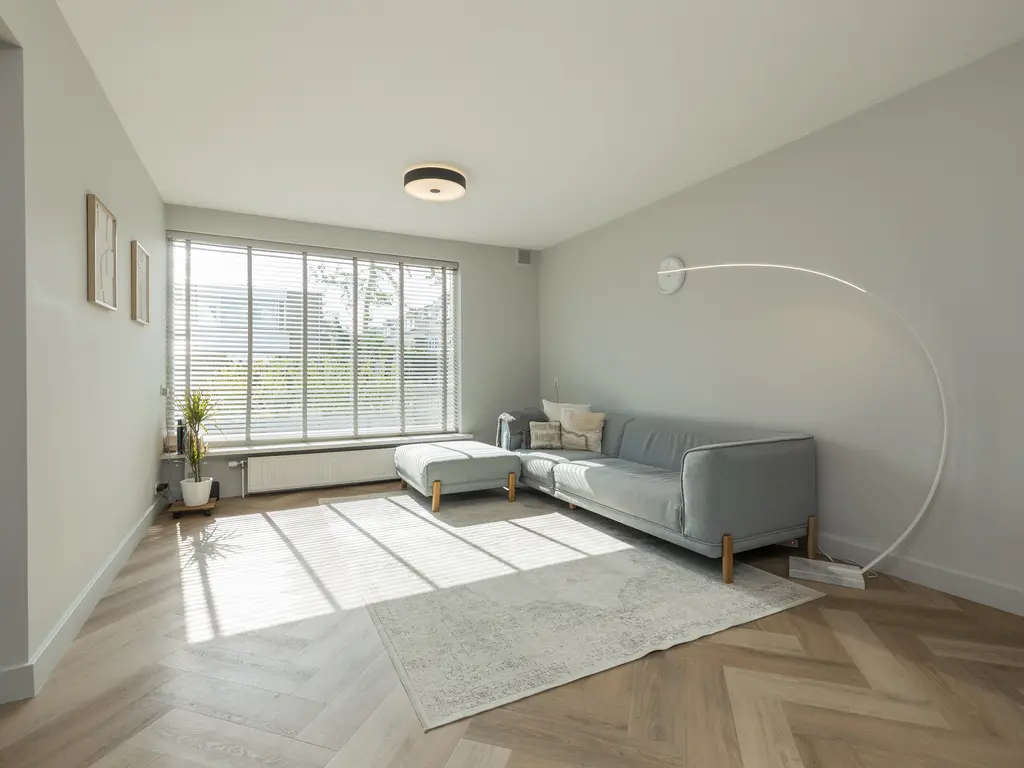 Van den Berghlaan 367, Hoofddorp