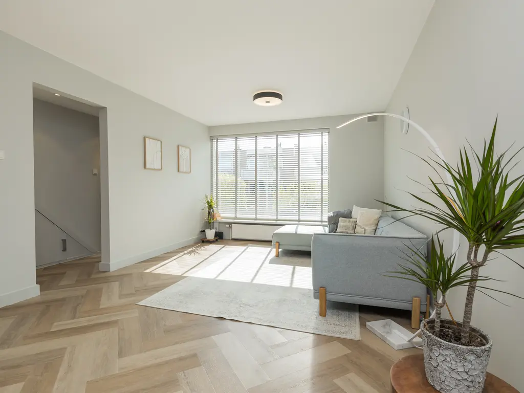 Van den Berghlaan 367, Hoofddorp