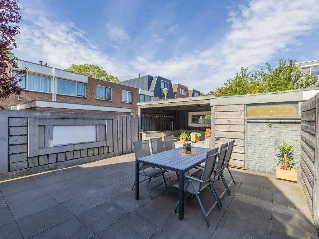 Van den Berghlaan 367, Hoofddorp