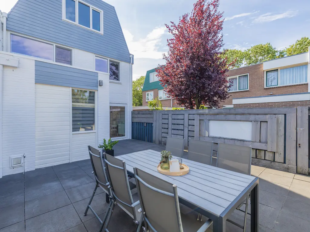 Van den Berghlaan 367, Hoofddorp