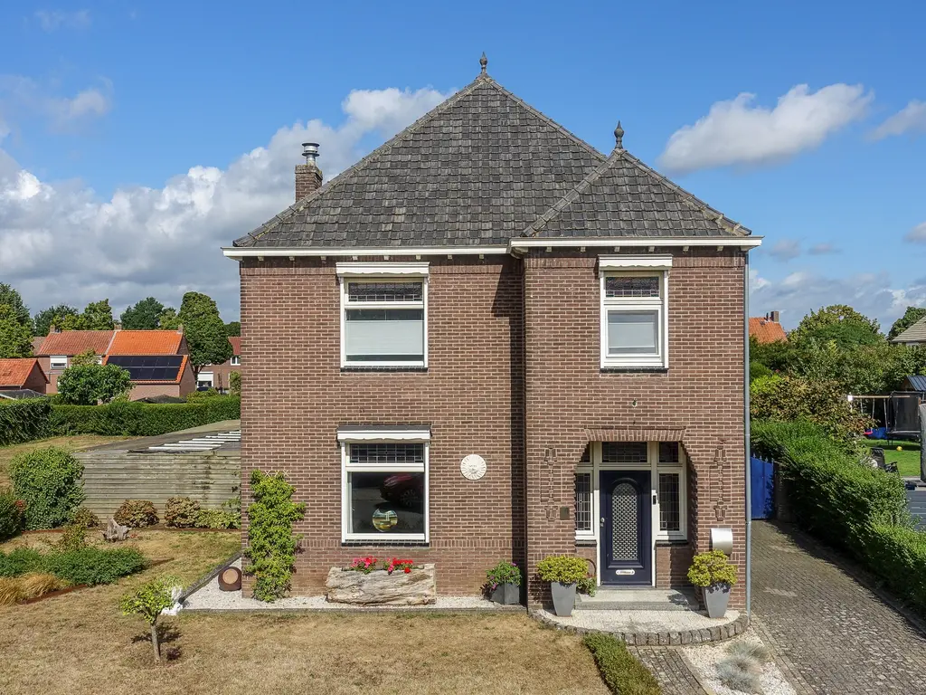Daalakkerstraat 4, Horn