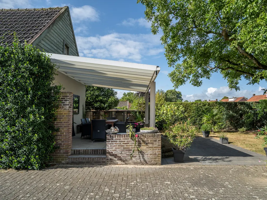 Daalakkerstraat 4, Horn