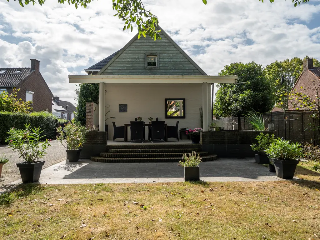 Daalakkerstraat 4, Horn