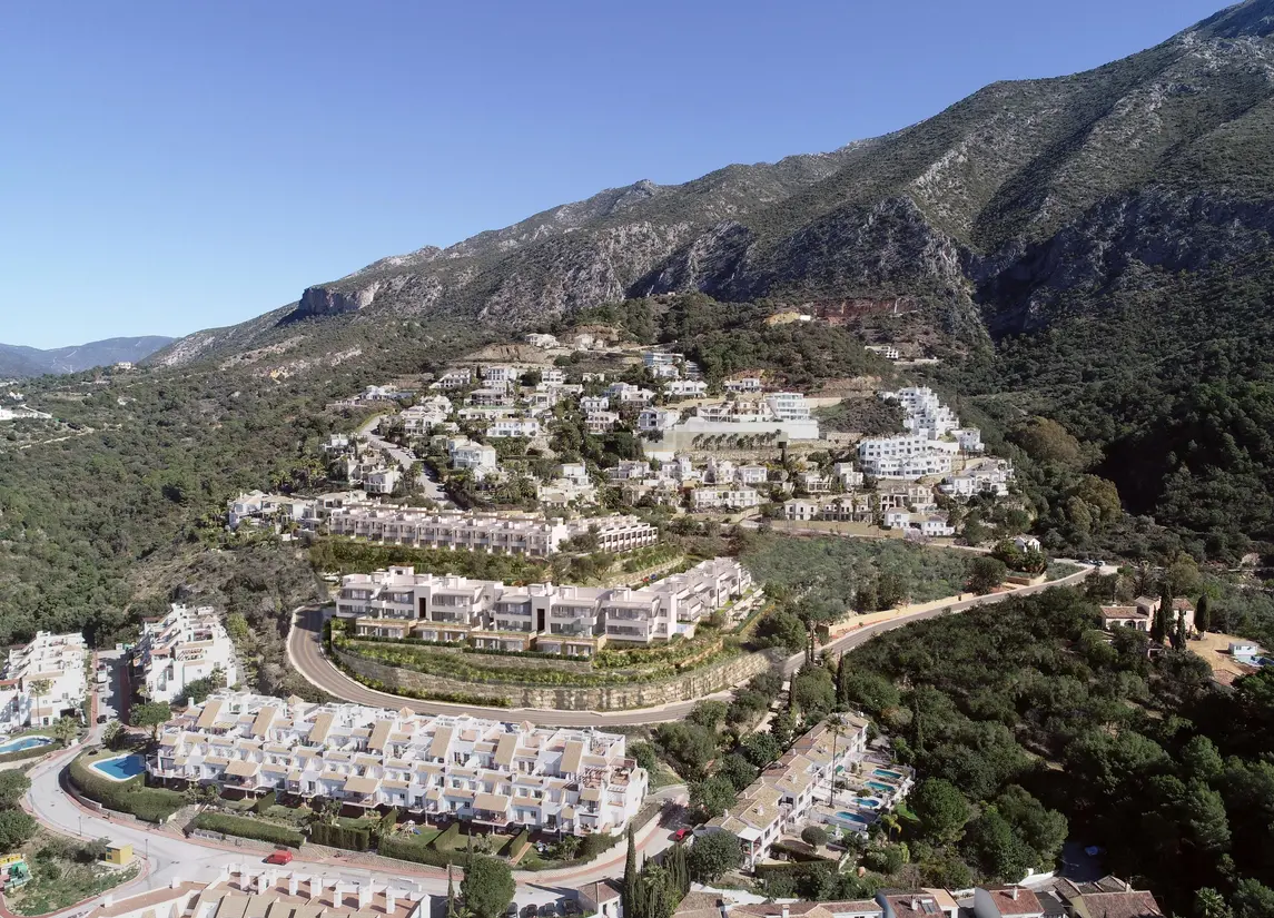 Almazara Views, Forest & Gardens (Costa del sol)