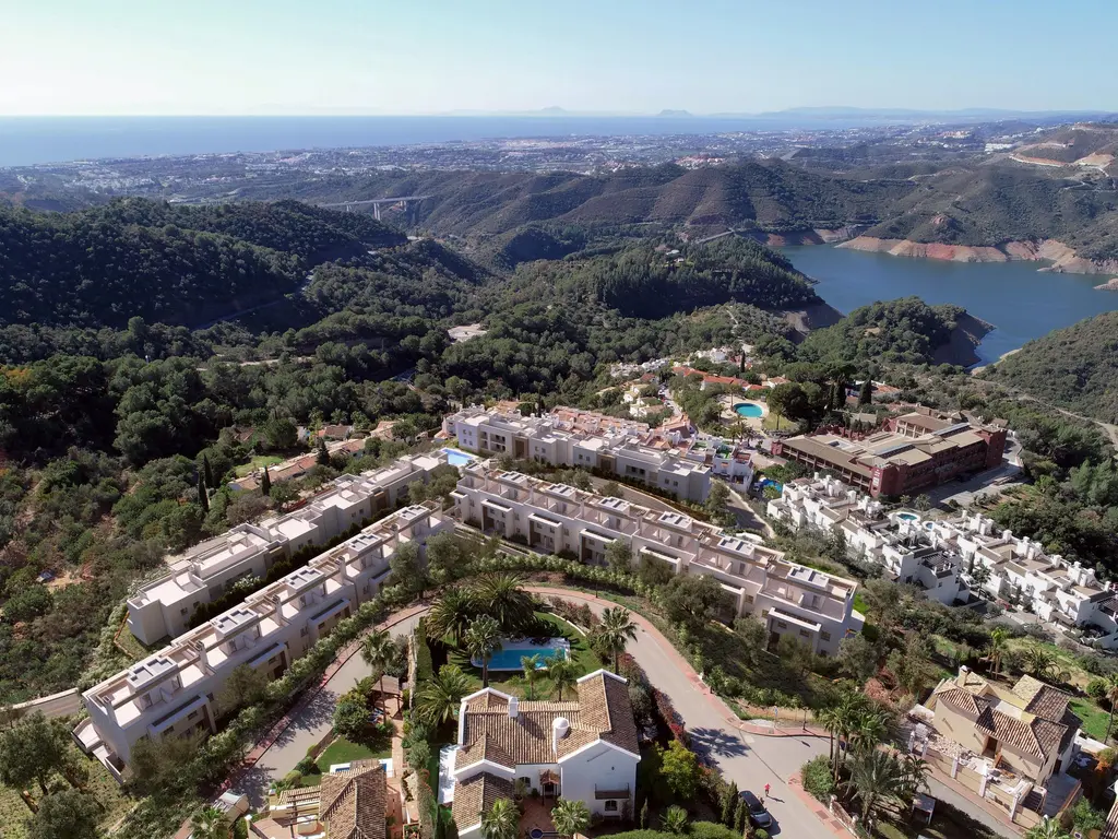 Almazara Views, Forest & Gardens (Costa del sol) , MÁLAGA
