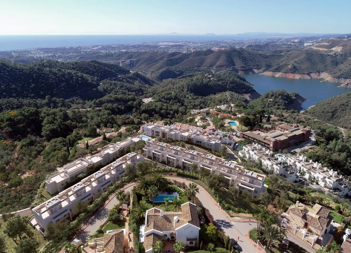 Almazara Views, Forest & Gardens (Costa del sol)