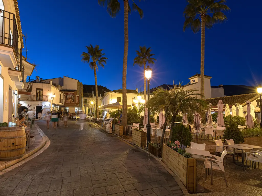 Fuente Lirios — Benahavís (Costa del sol) , MÁLAGA