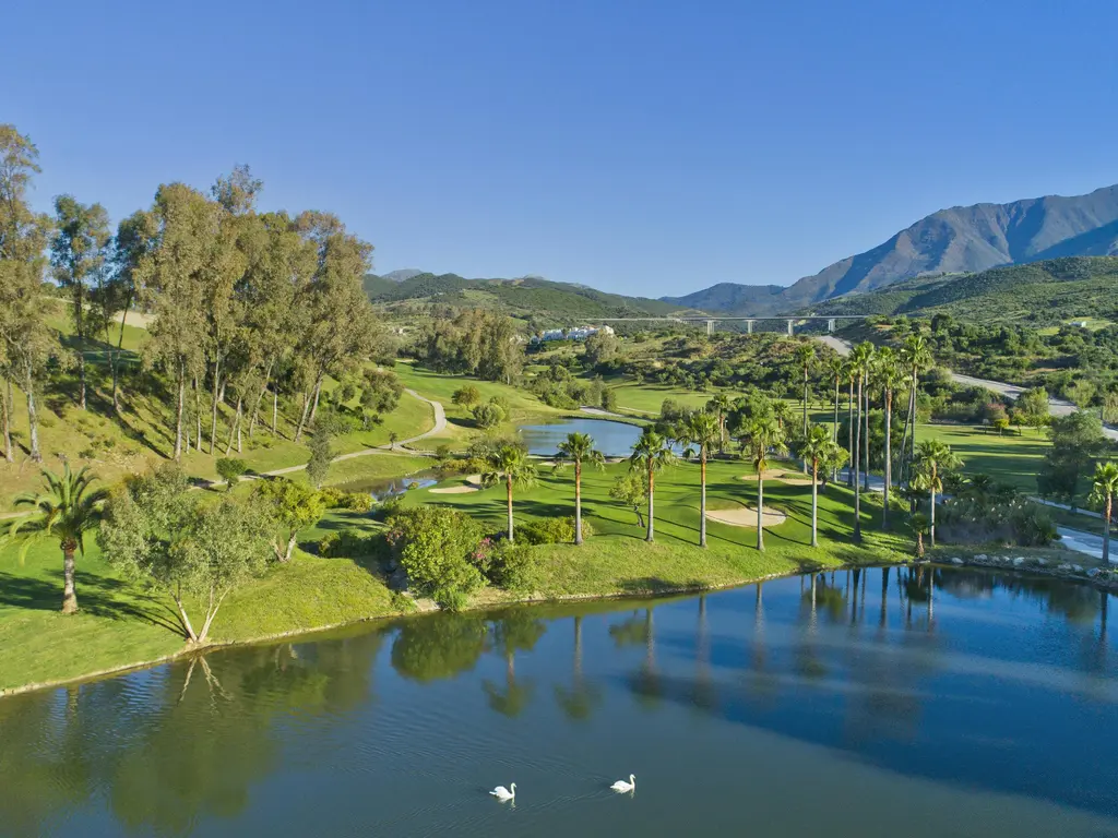 Sunny Golf — Estepona Golf (Costa del sol) , MÁLAGA