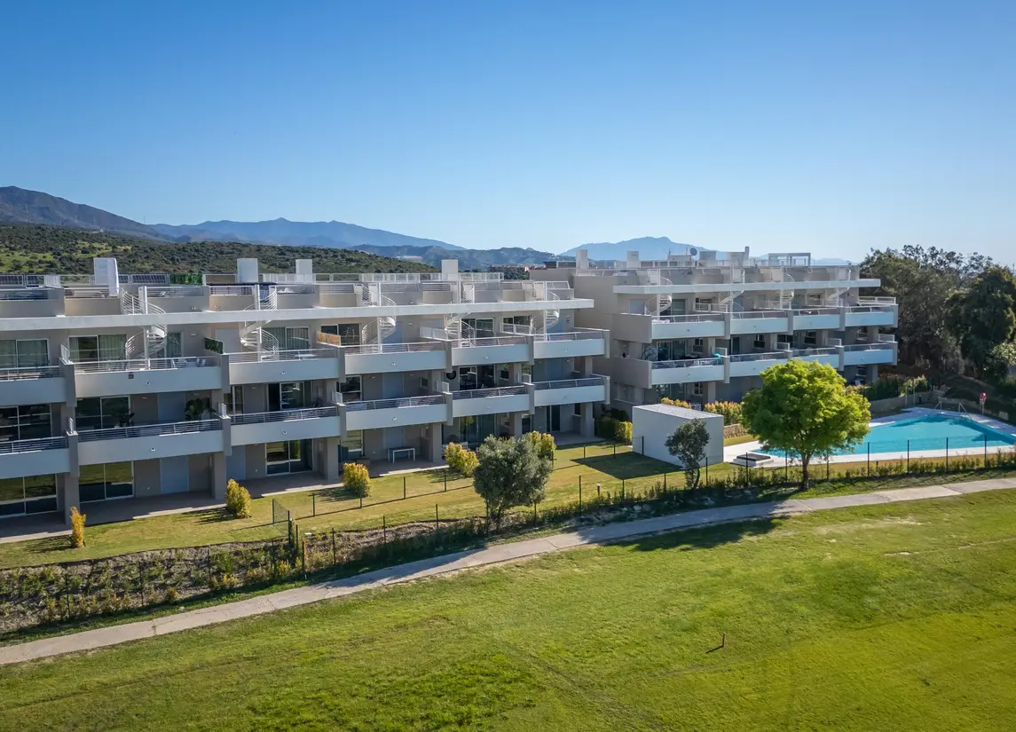 Sunny Golf — Estepona Golf (Costa del sol)