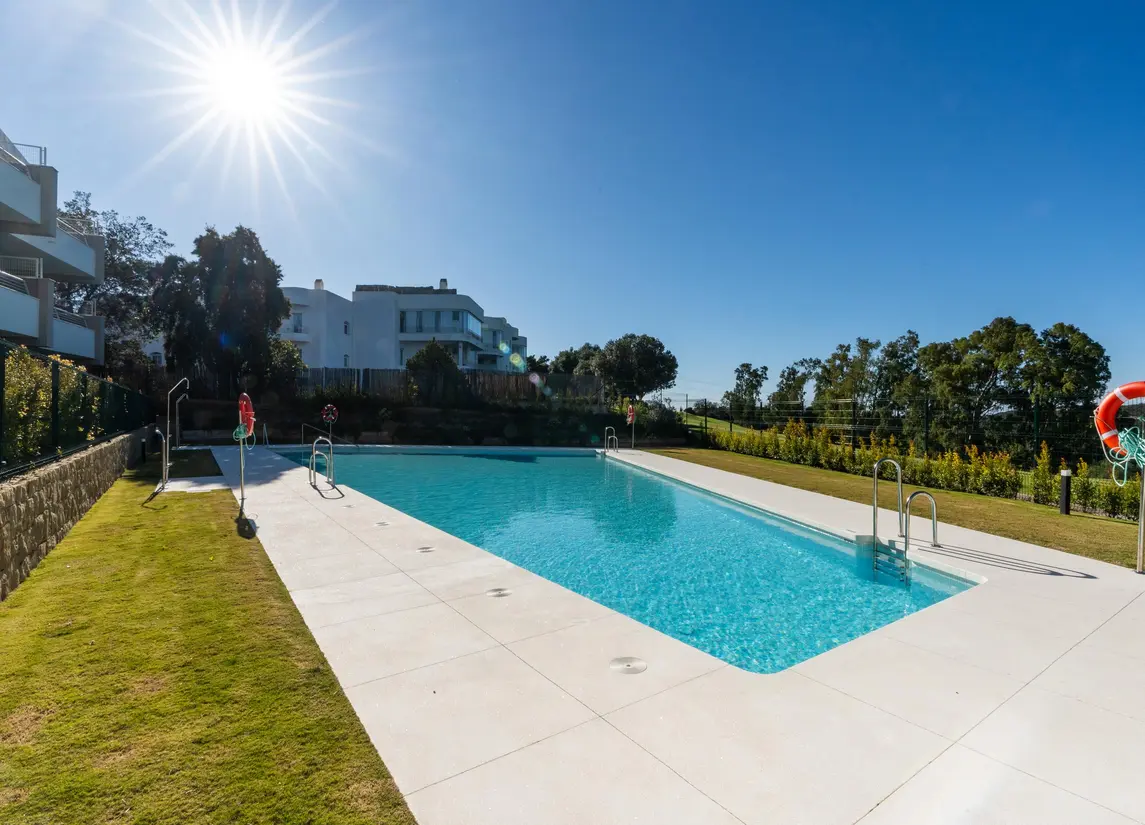 Sunny Golf — Estepona Golf (Costa del sol)