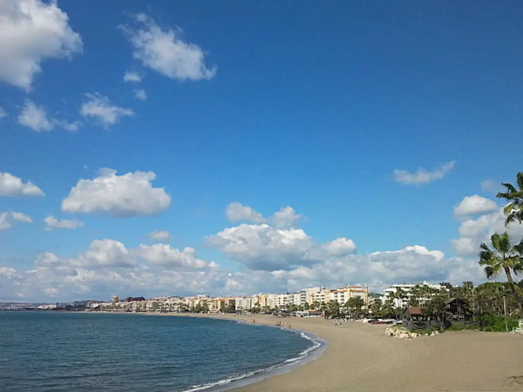 Sunny Golf — Estepona Golf (Costa del sol) , MÁLAGA