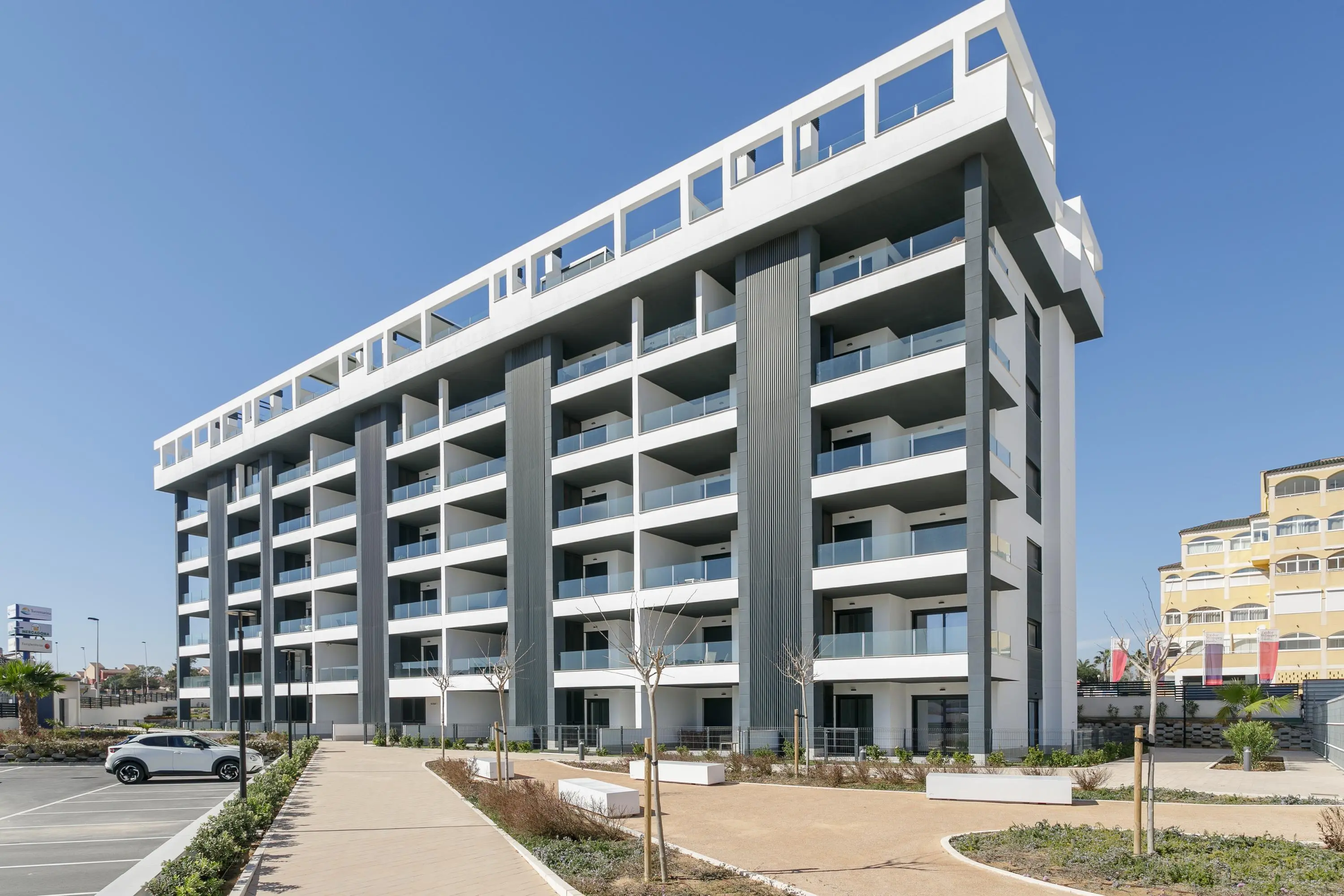 Eden Beach — Torrevieja (Costa Blanca) 