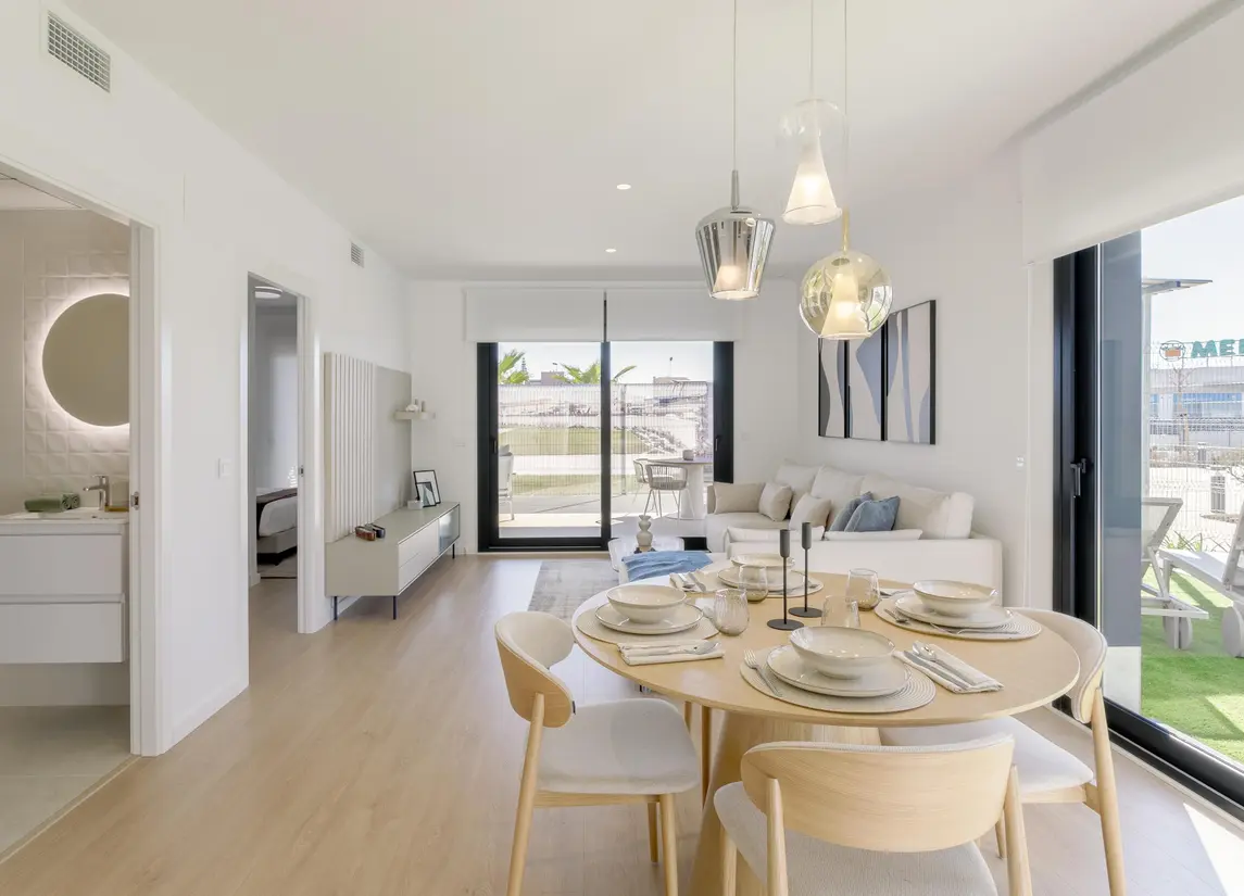 Eden Beach — Torrevieja (Costa Blanca)