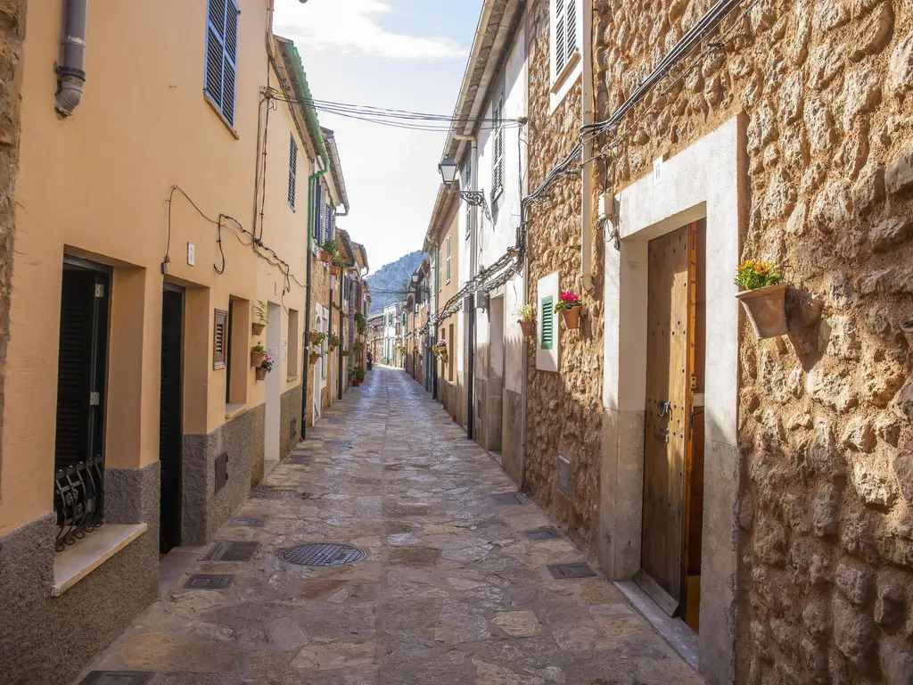 Es Voltor — Esporles (Mallorca) , MALLORCA