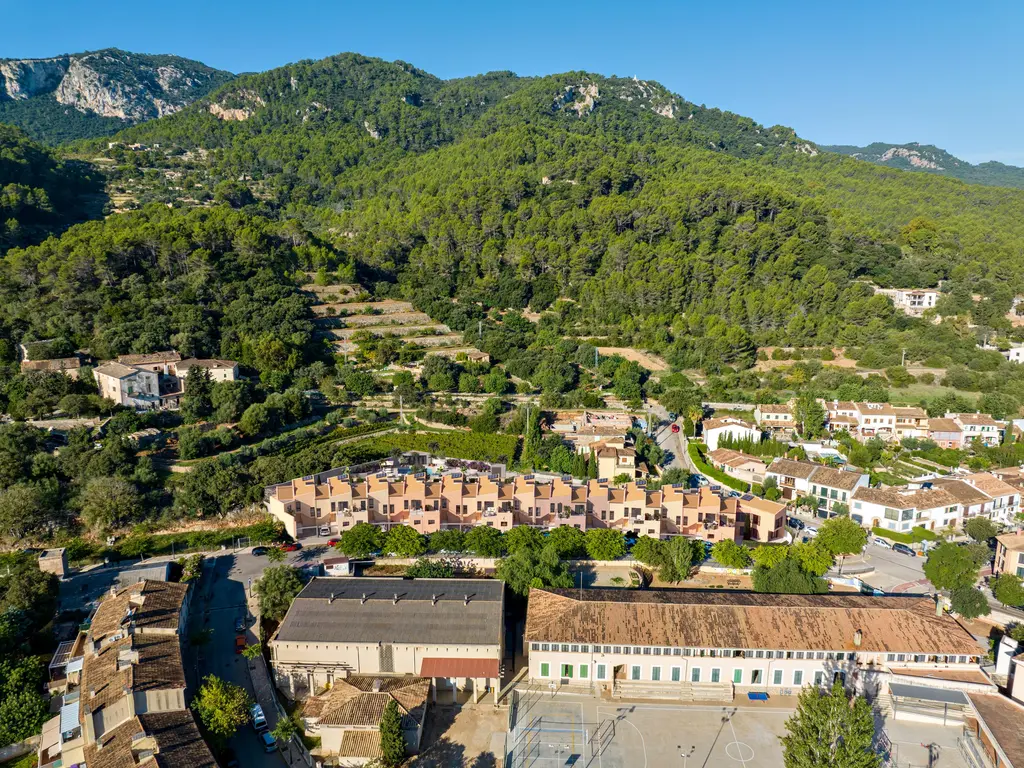 Es Voltor — Esporles (Mallorca) , MALLORCA