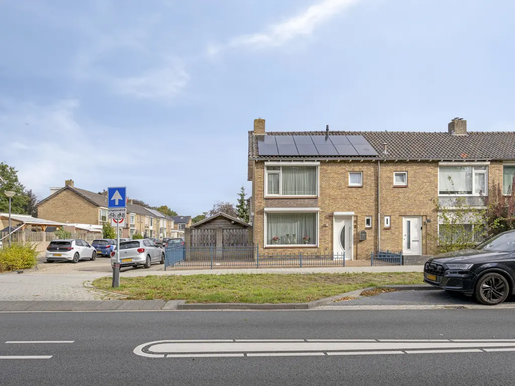 Groenewoudlaan 12, Waalwijk