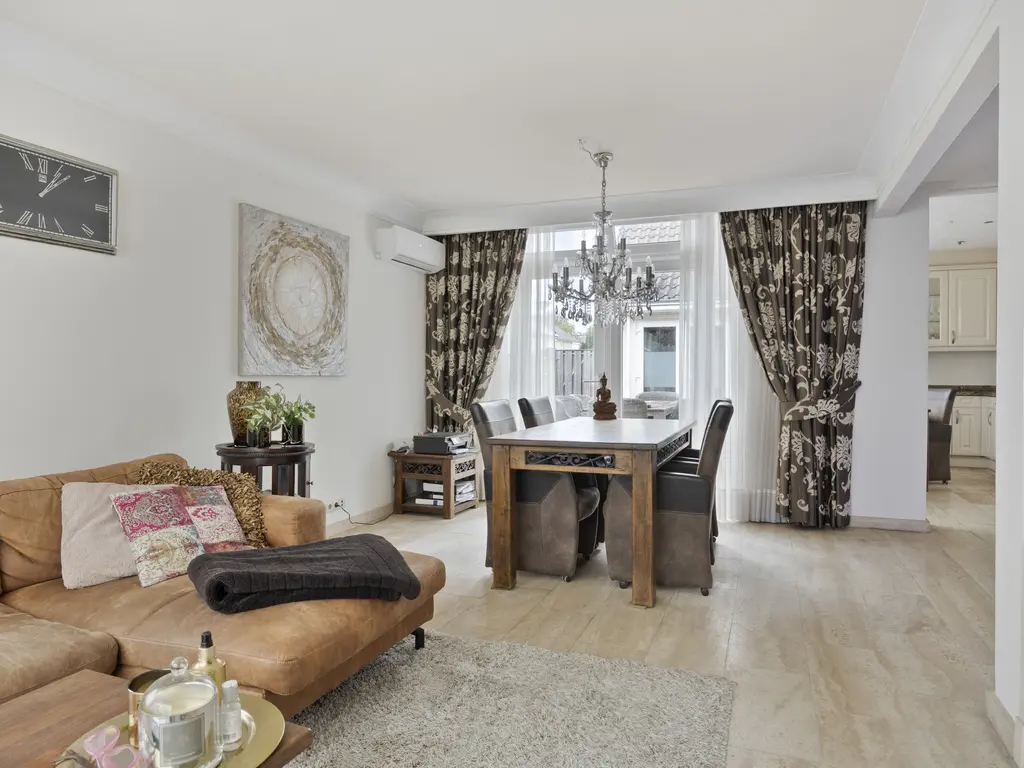 Groenewoudlaan 12, Waalwijk
