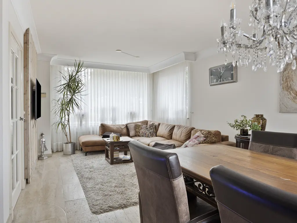 Groenewoudlaan 12, Waalwijk