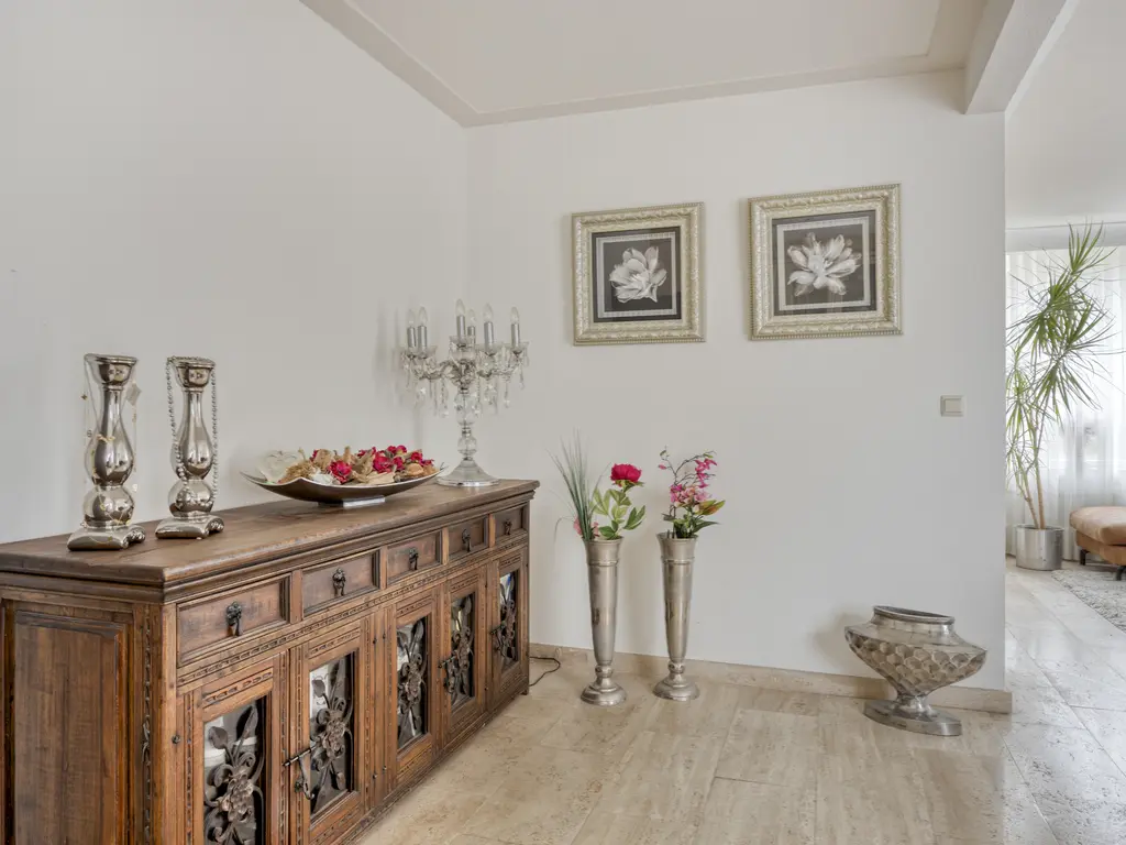Groenewoudlaan 12, Waalwijk